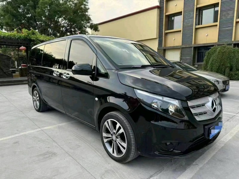 济南17年奔驰维特斯3