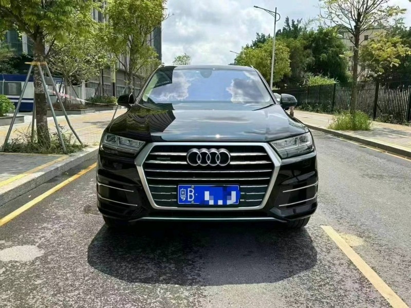 广州18年奥迪Q71