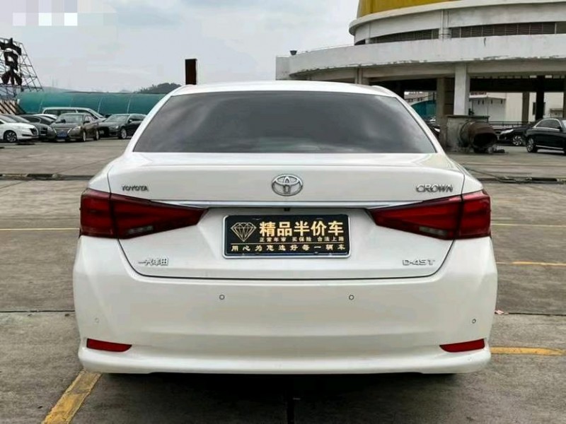 东莞16年丰田皇冠8