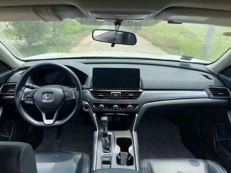 邵阳22年本田雅阁6