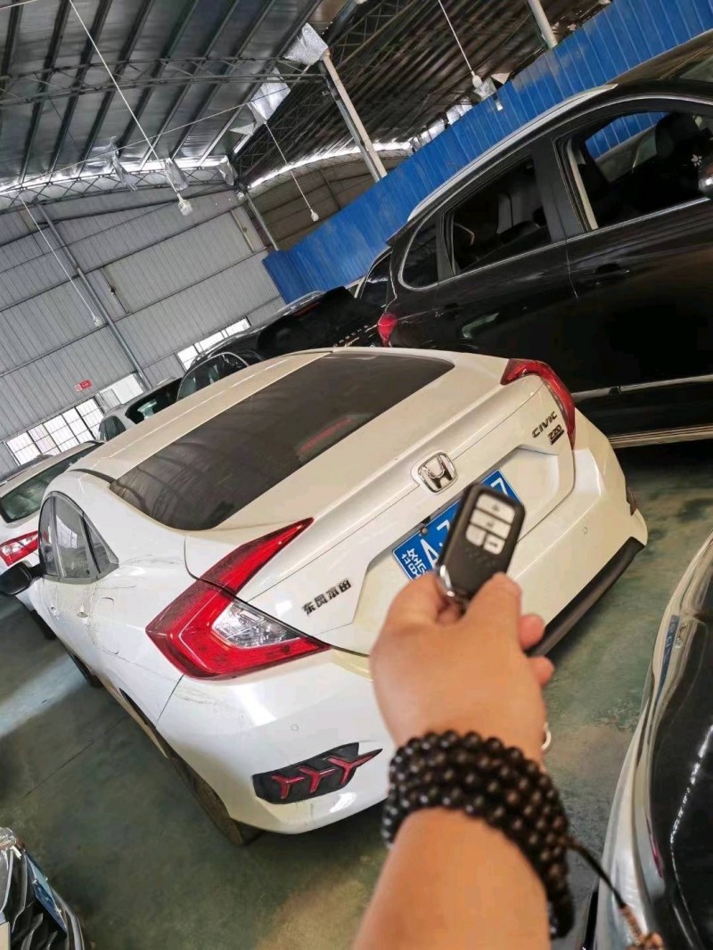 邵阳21年本田思域4