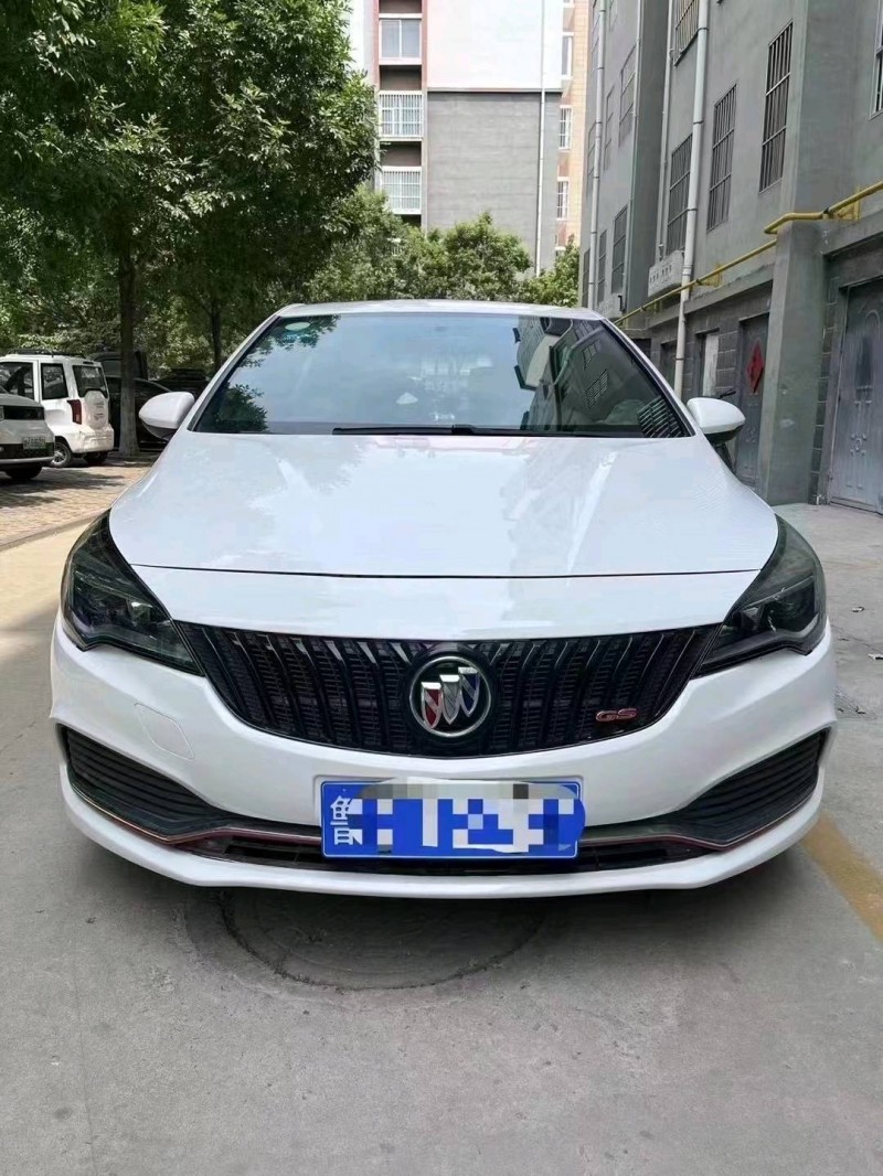 临沂16年别克威朗1