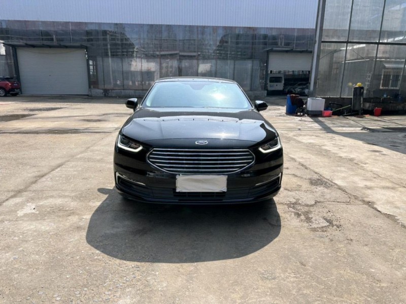 徐州21年福特金牛座1