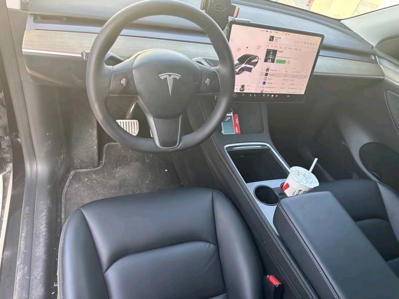 德州22年特斯拉MODEL Y4