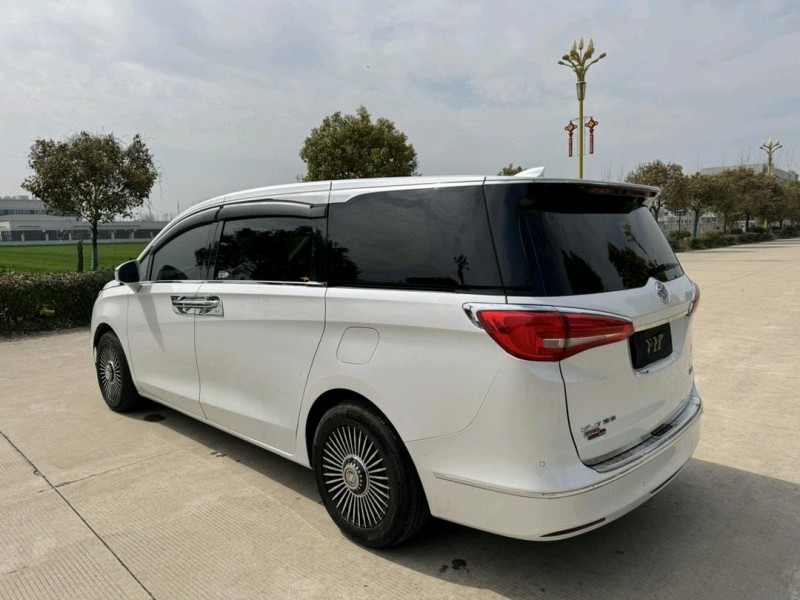 盐城19年别克GL88