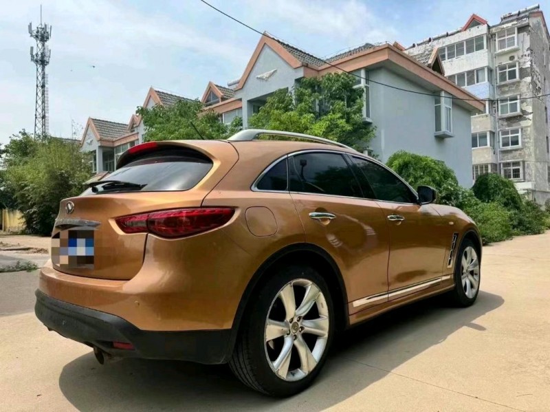 潍坊11年英菲尼迪FX357