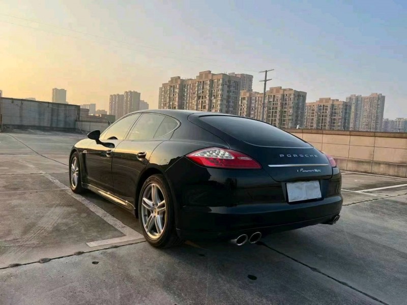 湖州12年保時捷帕拉梅拉7