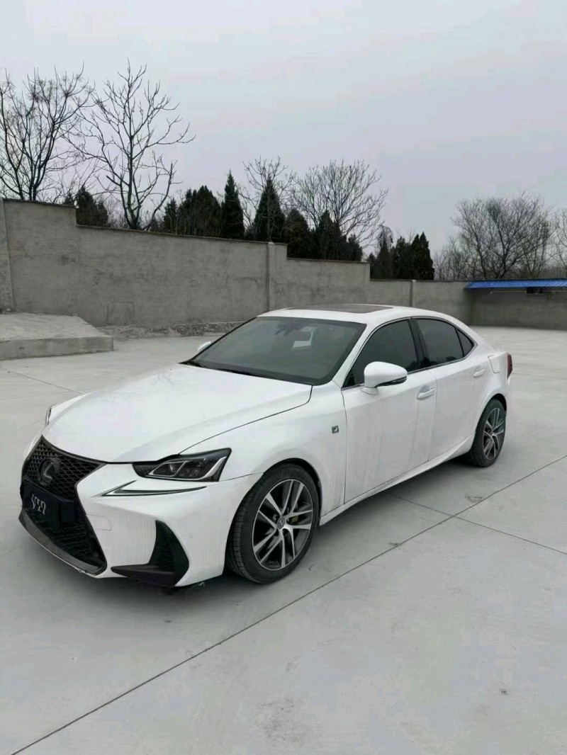 蚌埠18年雷克萨斯IS4
