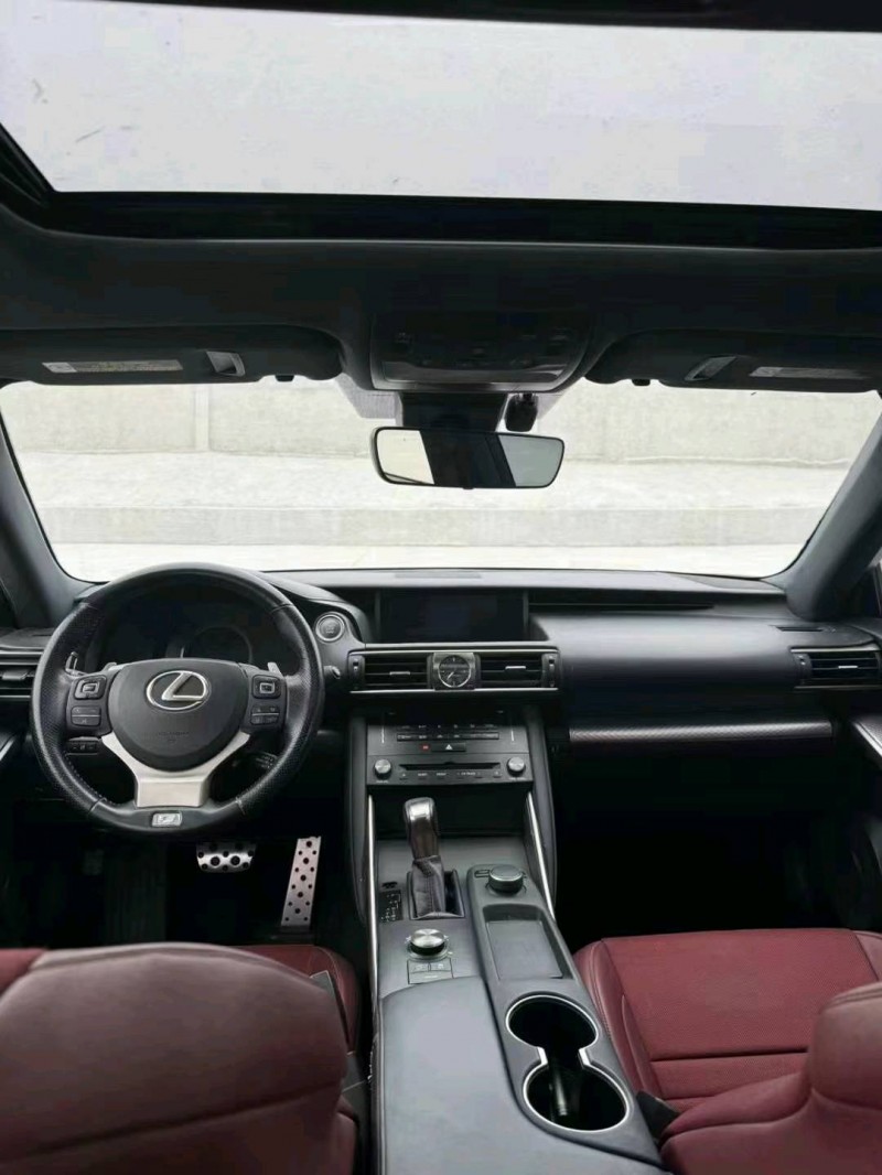 蚌埠18年雷克萨斯IS6