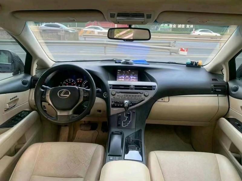 广州15年雷克萨斯RX8