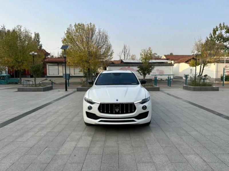 济南17年玛莎拉蒂Levante1