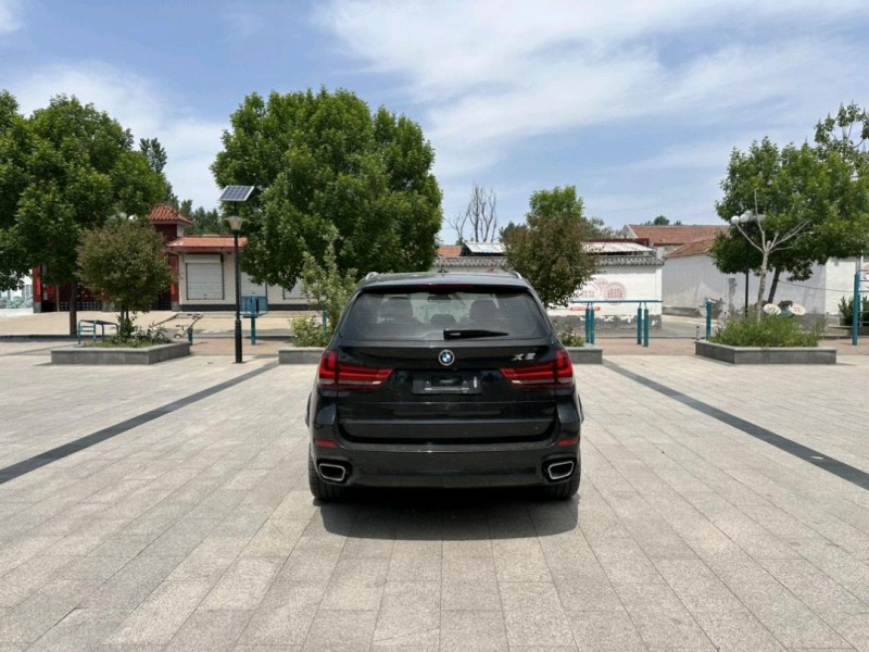 济南18年宝马X59