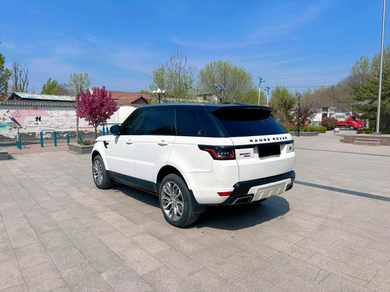 济南17年路虎揽胜运动7