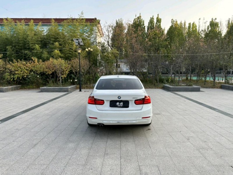 济南14年宝马3系9