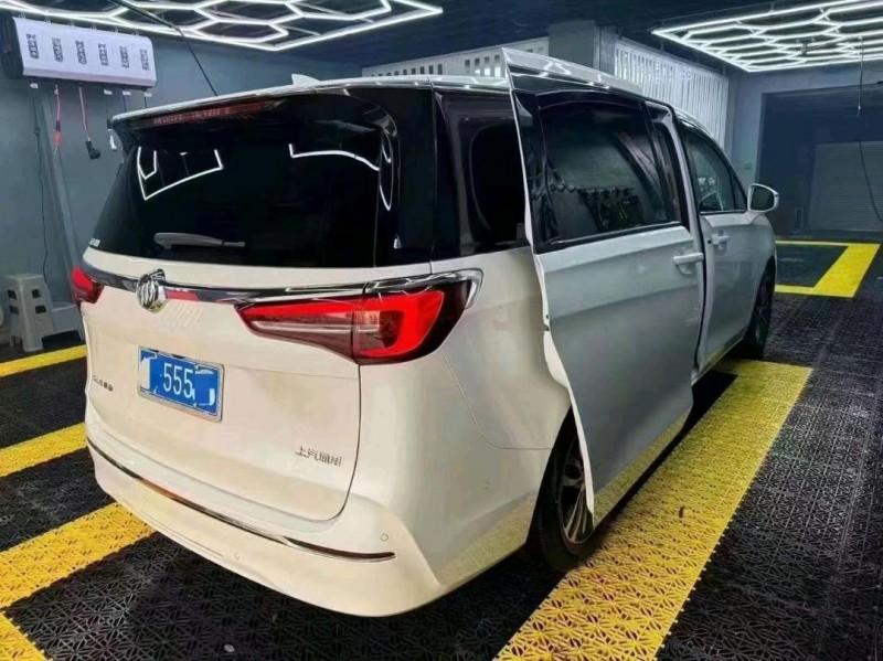 东营21年别克GL83