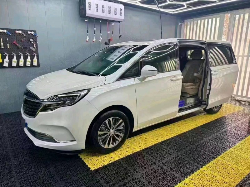 东营21年别克GL86