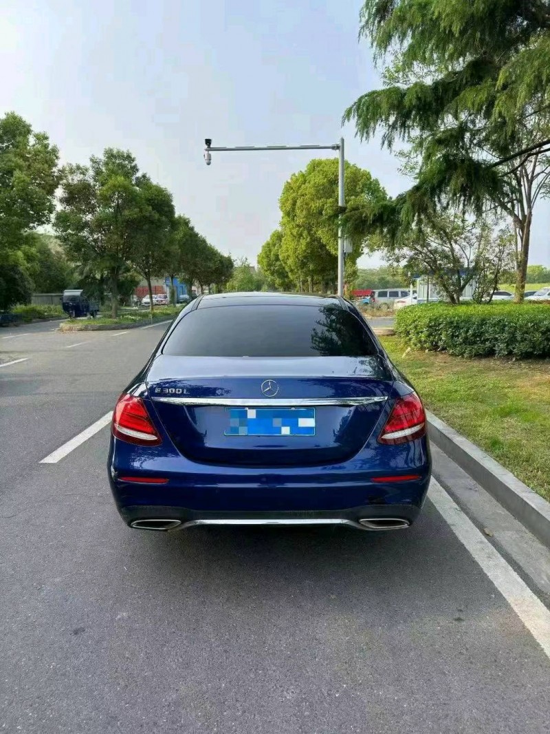 苏州18年奔驰E6
