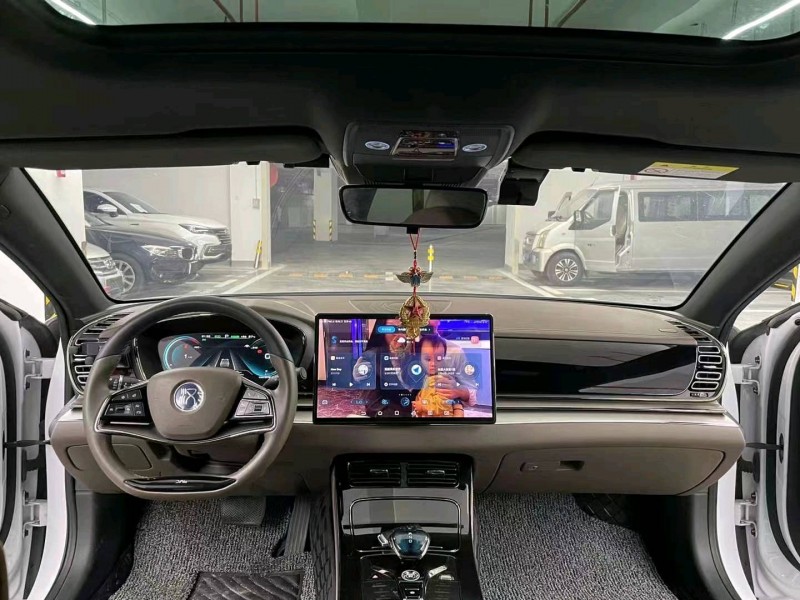 广州21年比亚迪汉2