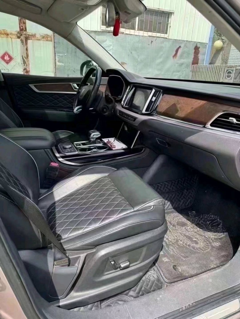 济南19年红旗HS78