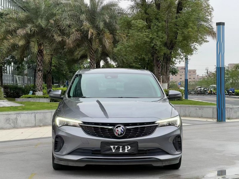 东莞22年别克威朗1