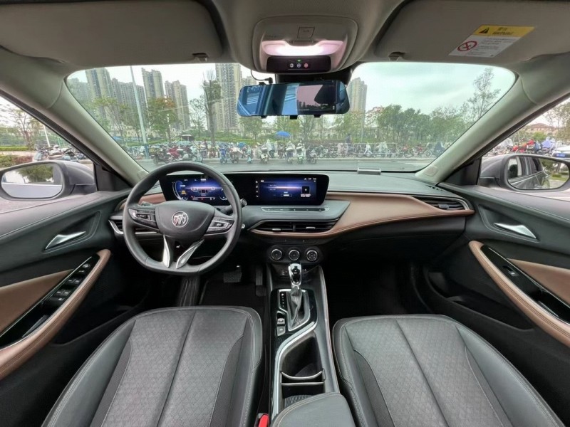 东莞22年别克威朗4