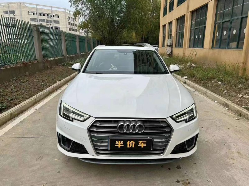 武汉22年奥迪A4L1