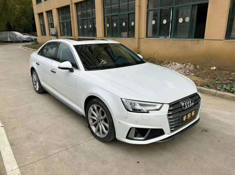 武汉22年奥迪A4L3