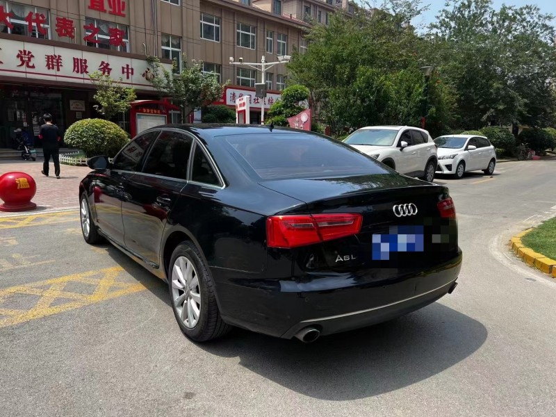 济宁15年奥迪A6L8