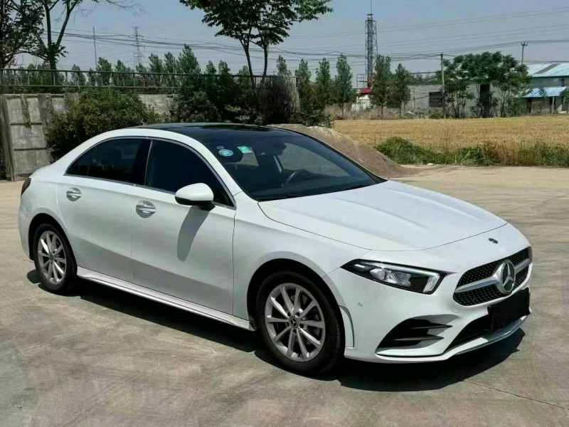 东营19年奔驰A3