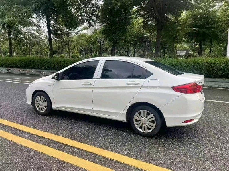 汕头18年本田锋范4