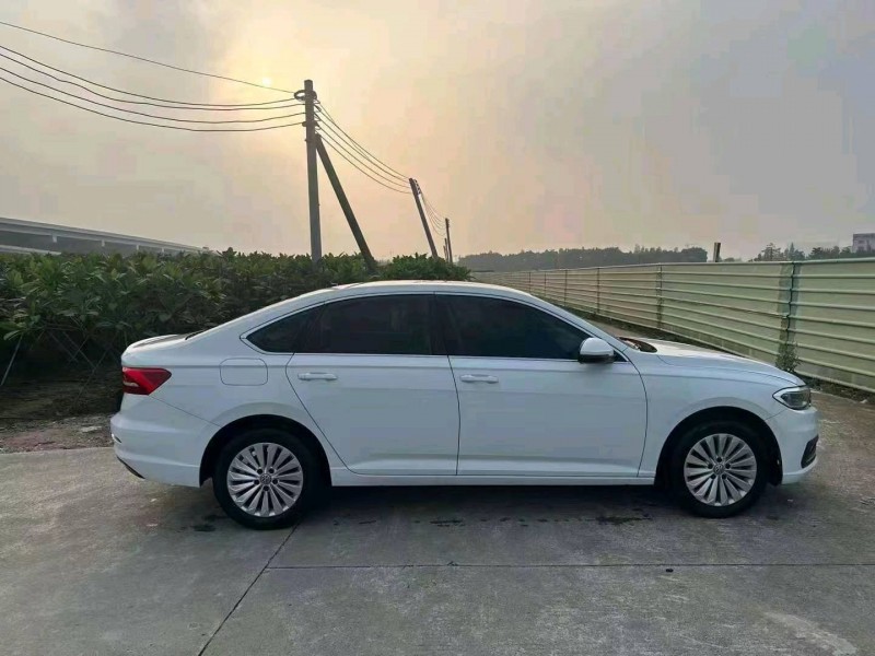 佛山19年大众朗逸3