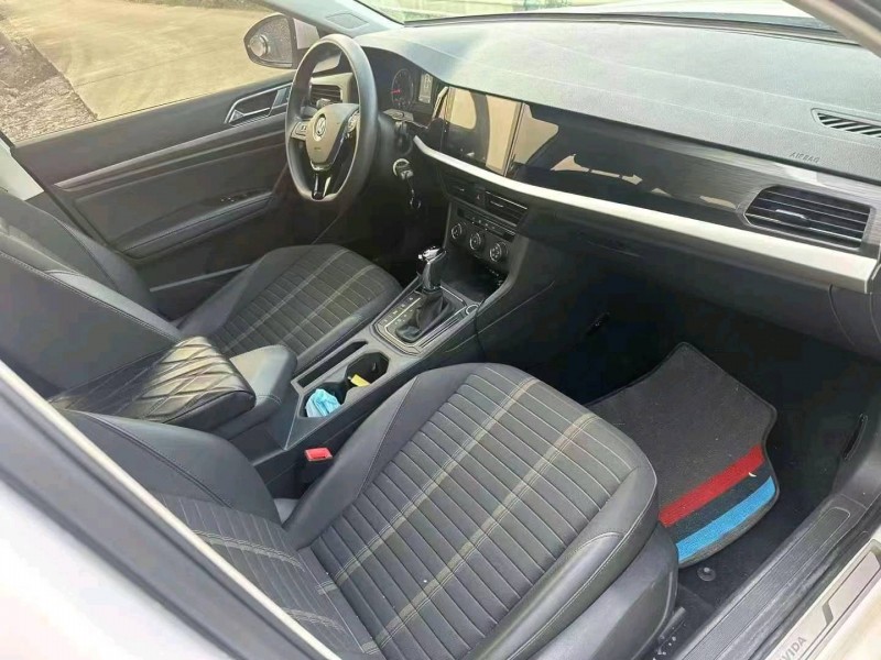 佛山19年大众朗逸7