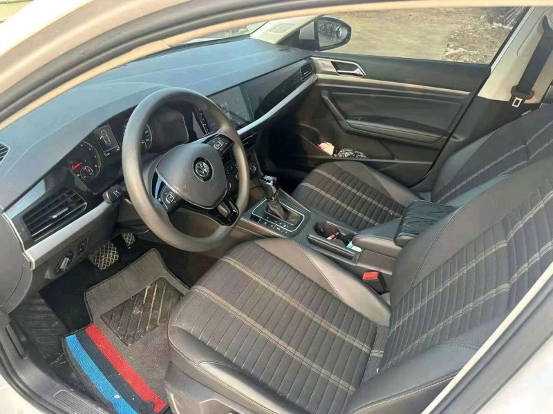 佛山19年大众朗逸9