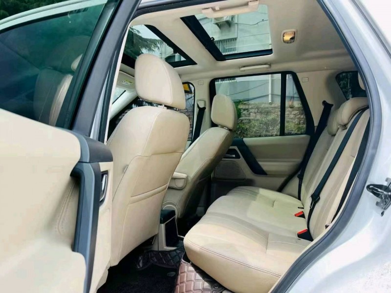 东营15年路虎神行者4