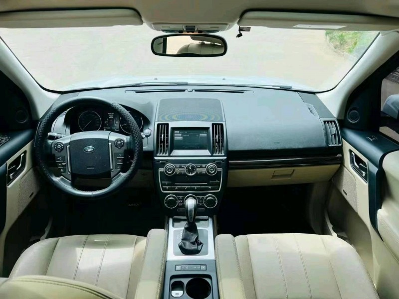 东营15年路虎神行者8