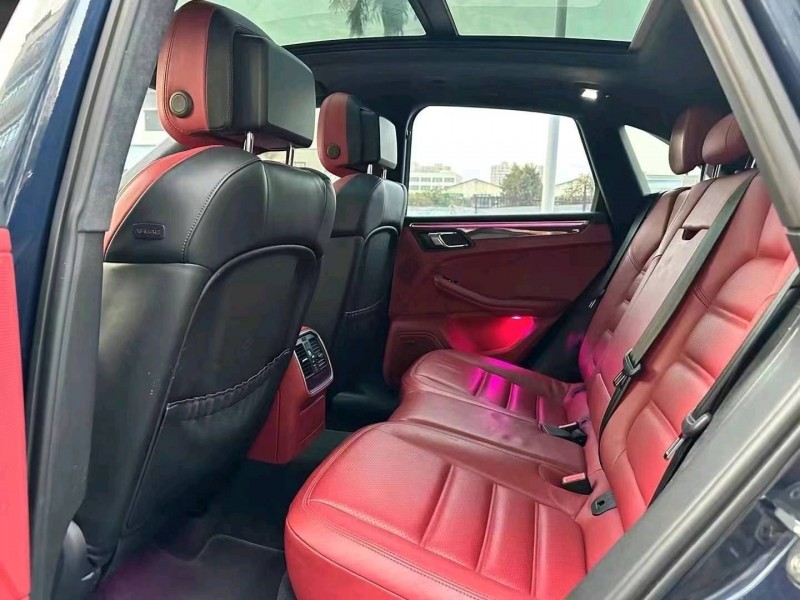 泉州15年保時捷Macan3