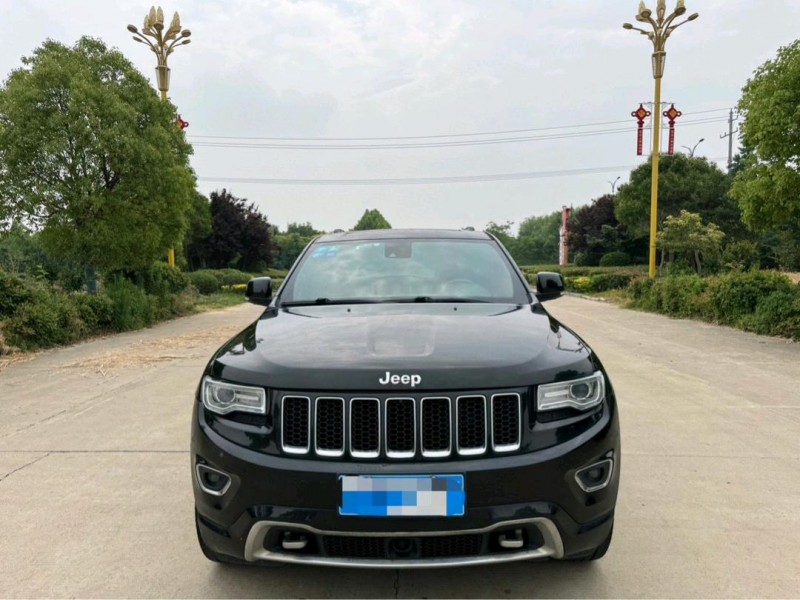 盐城16年Jeep大切诺基1
