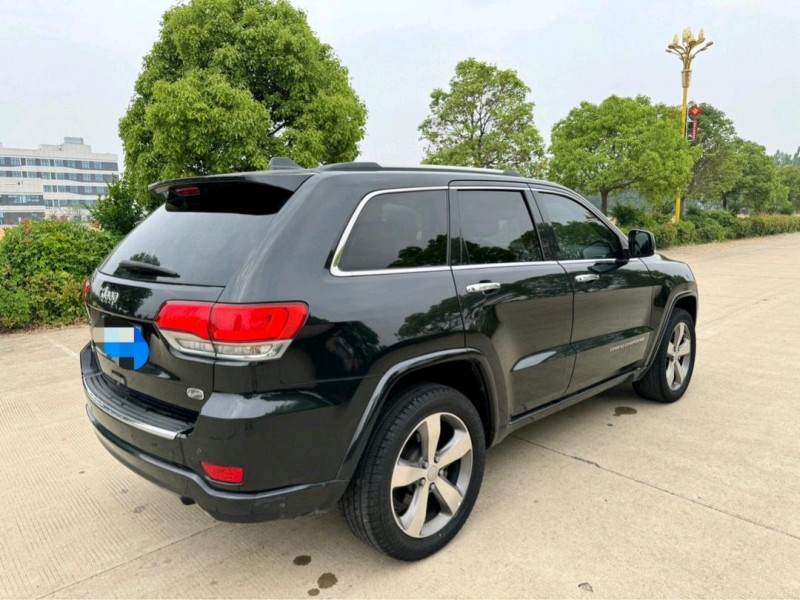 盐城16年Jeep大切诺基4