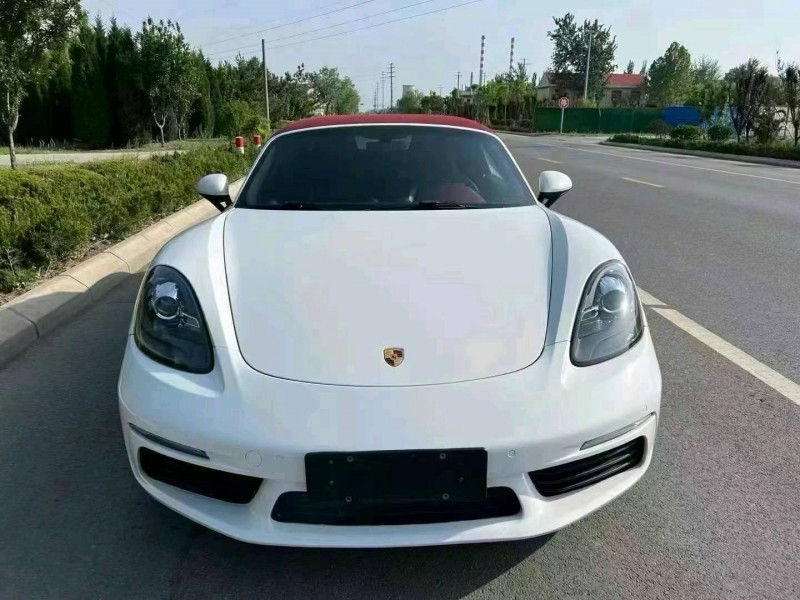 东营16年保时捷7181
