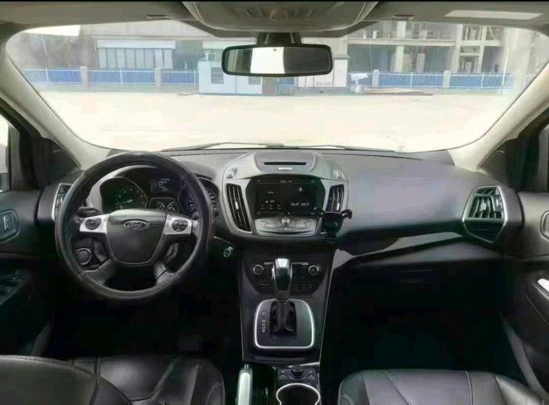 邢台14年福特翼虎4