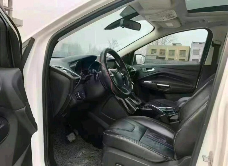 邢台14年福特翼虎7