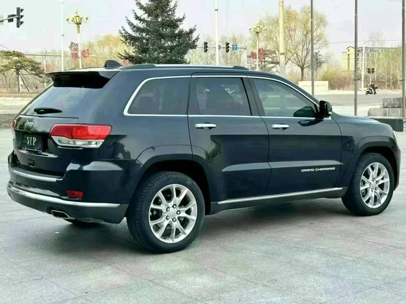 吉林15年Jeep大切諾基3