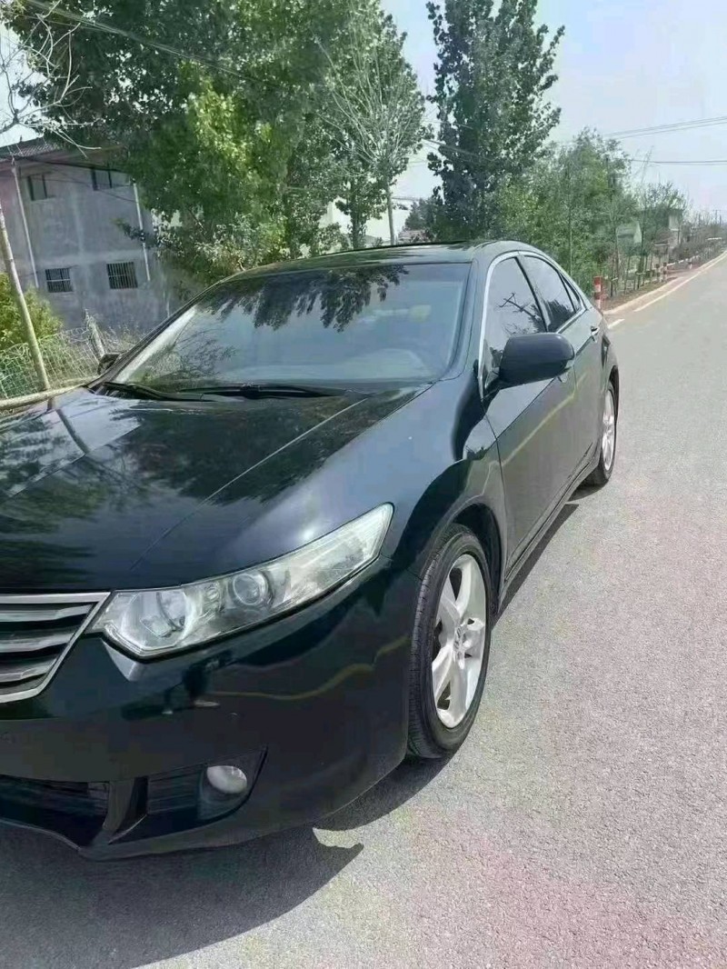 东营13年本田思铂睿2