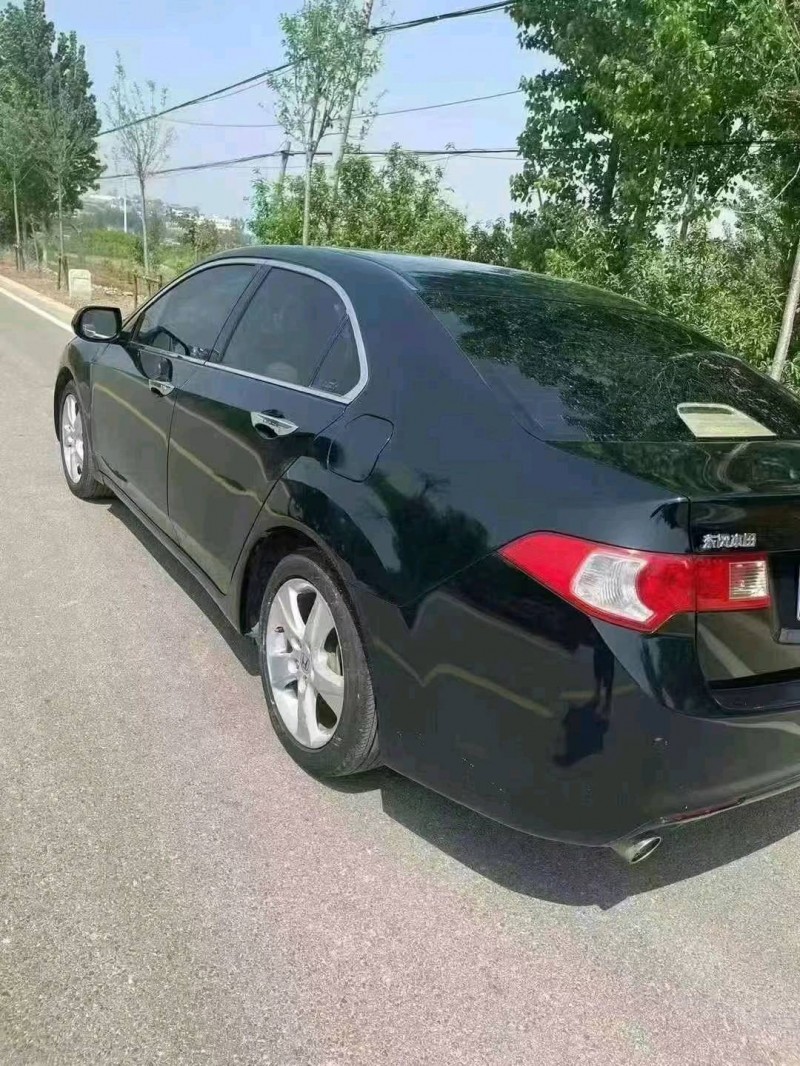 东营13年本田思铂睿4