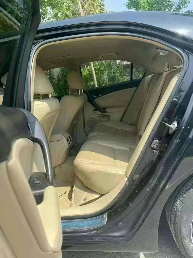 东营13年本田思铂睿6