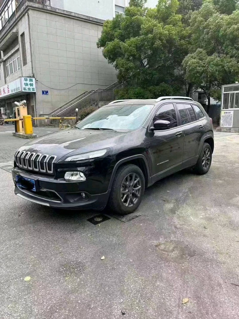 徐州20年Jeep自由光8