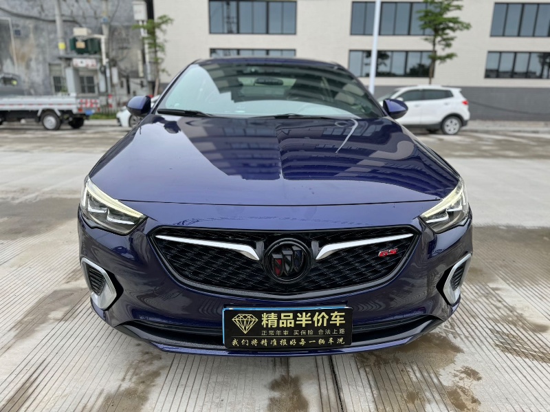 汕头19年别克君威1