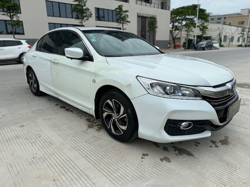 汕头24年本田雅阁1