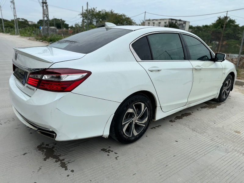 汕头24年本田雅阁9