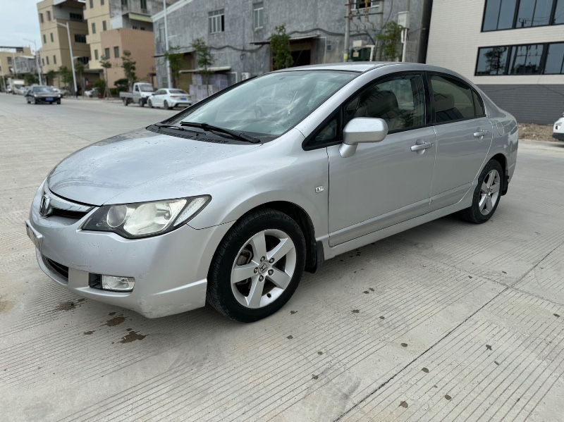 汕头13年本田思铭3